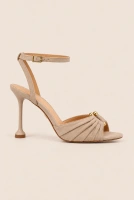 Beige e nudo