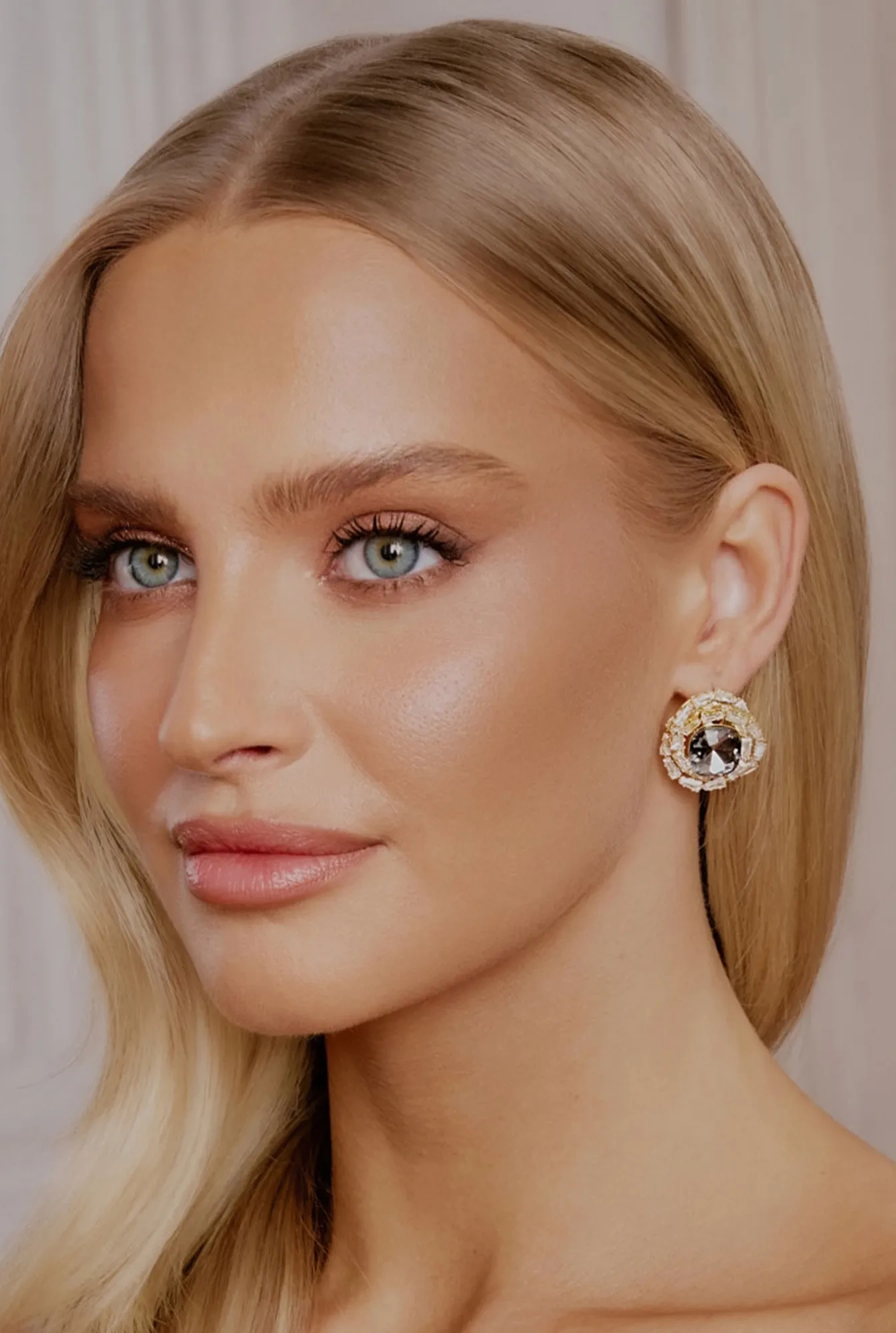 Moxie - Orecchini placcati oro con cristallo nero