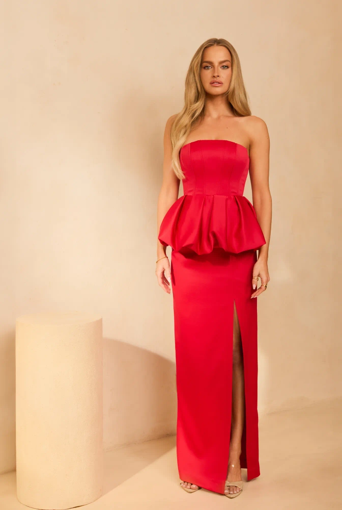 Ferrera – set rosso: corsetto + gonna